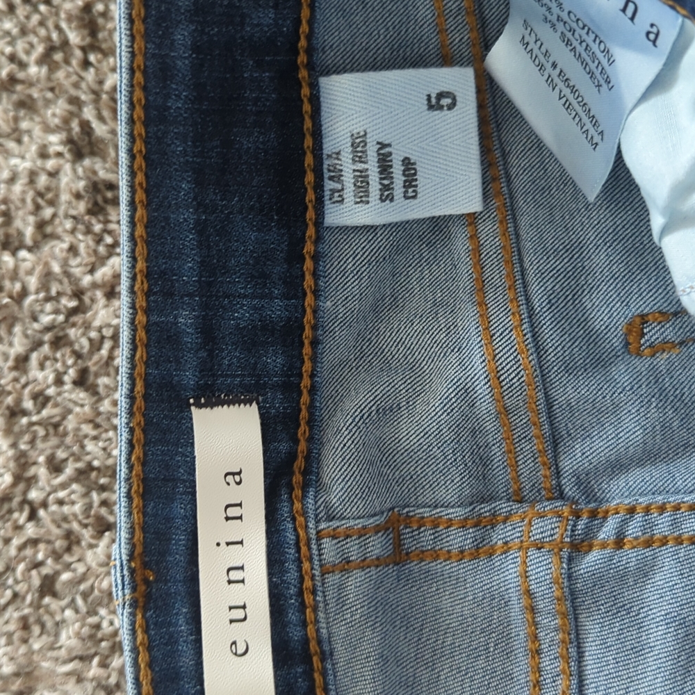 Women's Distressed Denim - Picture 3 of 5